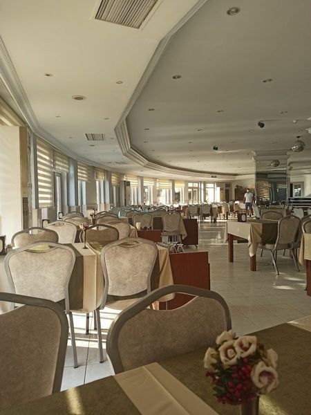 Adana Polisevi restoran salonu