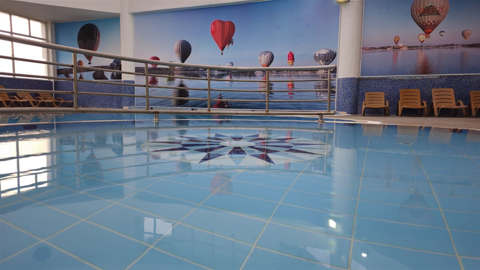 Afyon Polis Evi havuzunun zemin deseni