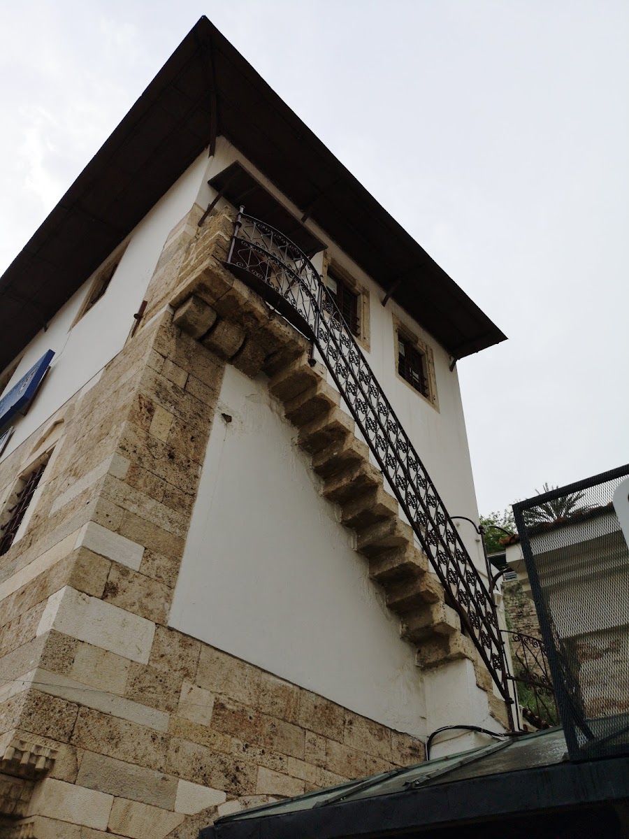 Liman Cafe binasının mimari detayı