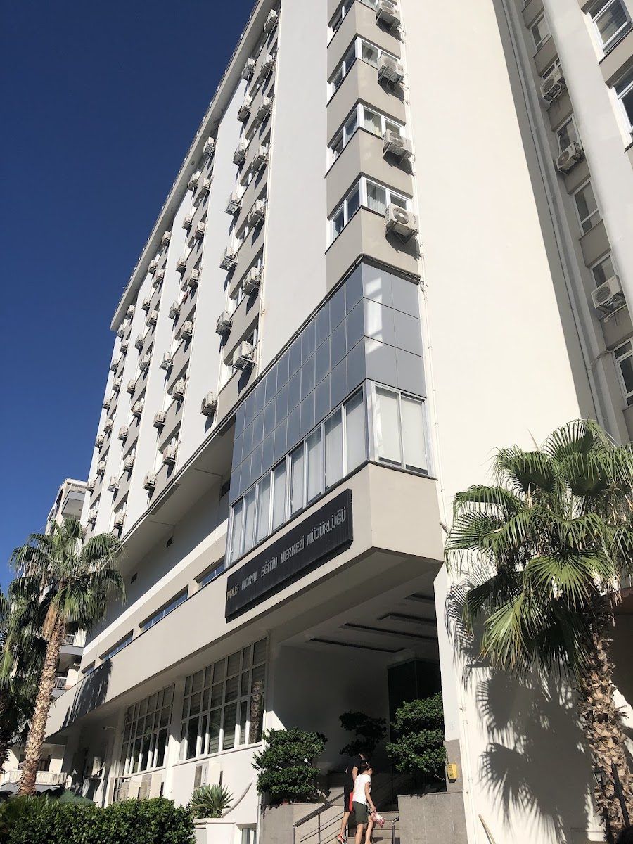 Antalya Polisevi binası