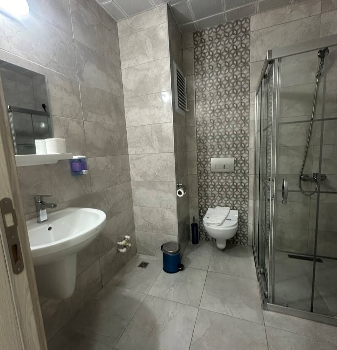 Armutalan Polis Evi oda banyosu ve duşakabin
