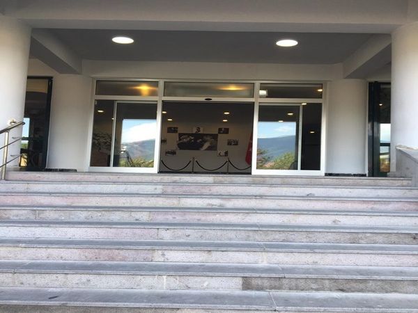 Artvin Polisevi mermer koridoru