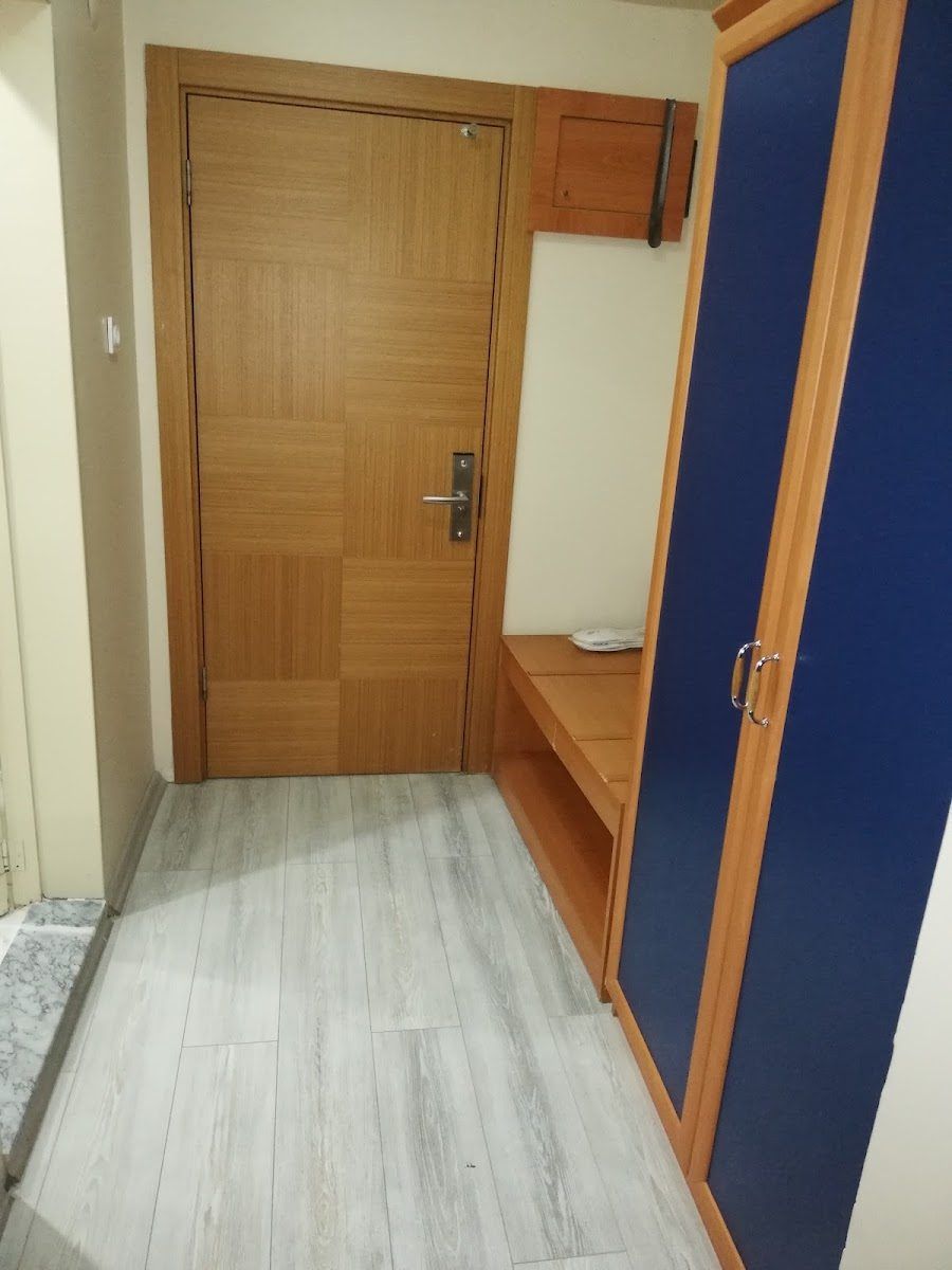 Balıkesir Polisevi kat koridoru
