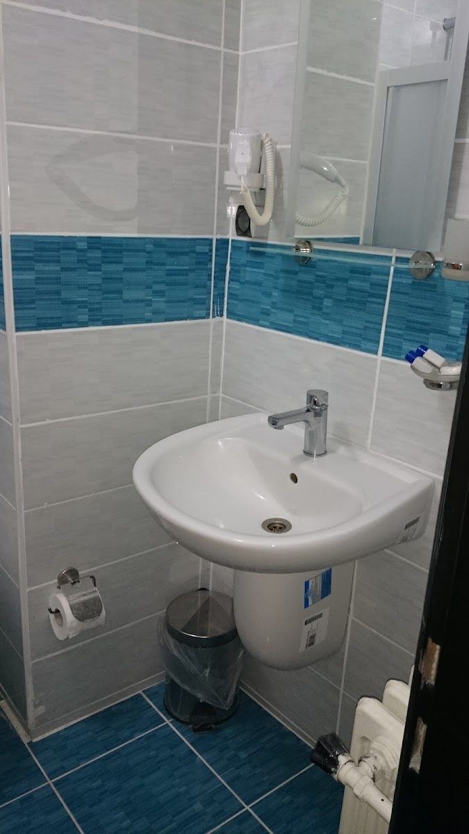 Burdur Polisevi banyosunda lavabo