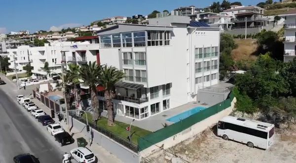 Çeşme Polis Evi'nin havadan görünümü
