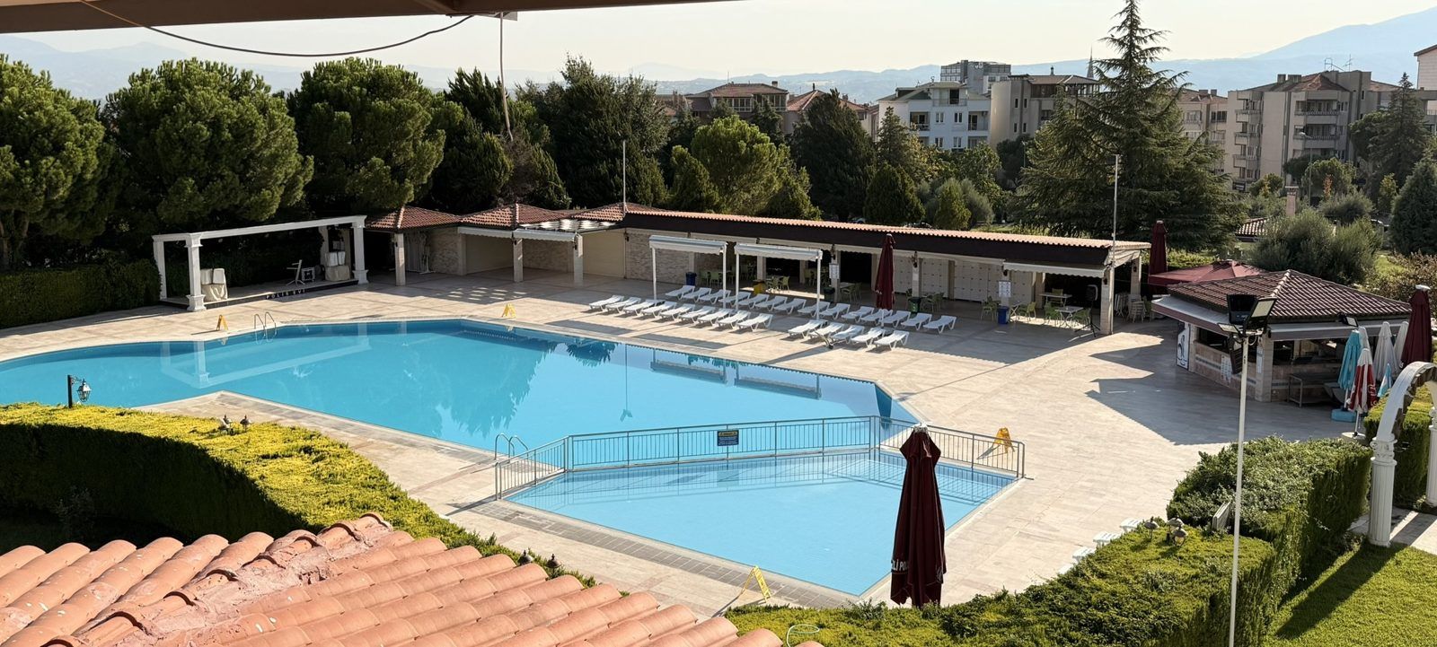 Denizli Polisevi yüzme havuzu