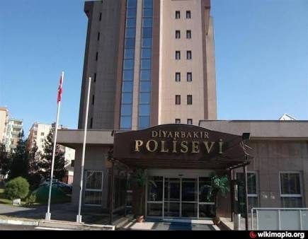 Diyarbakır Polisevi binasının cephesi
