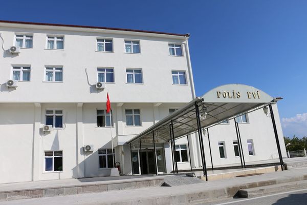 Erzincan Polis Evi