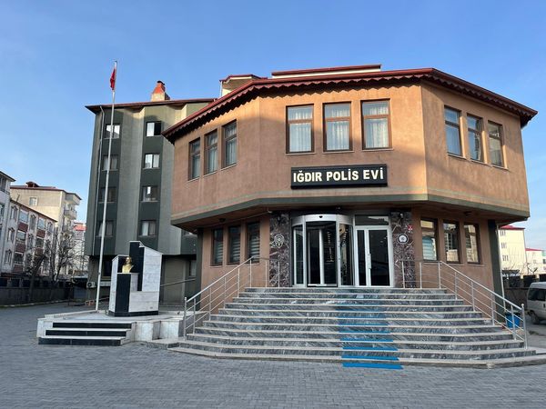 Iğdır Polis Evi