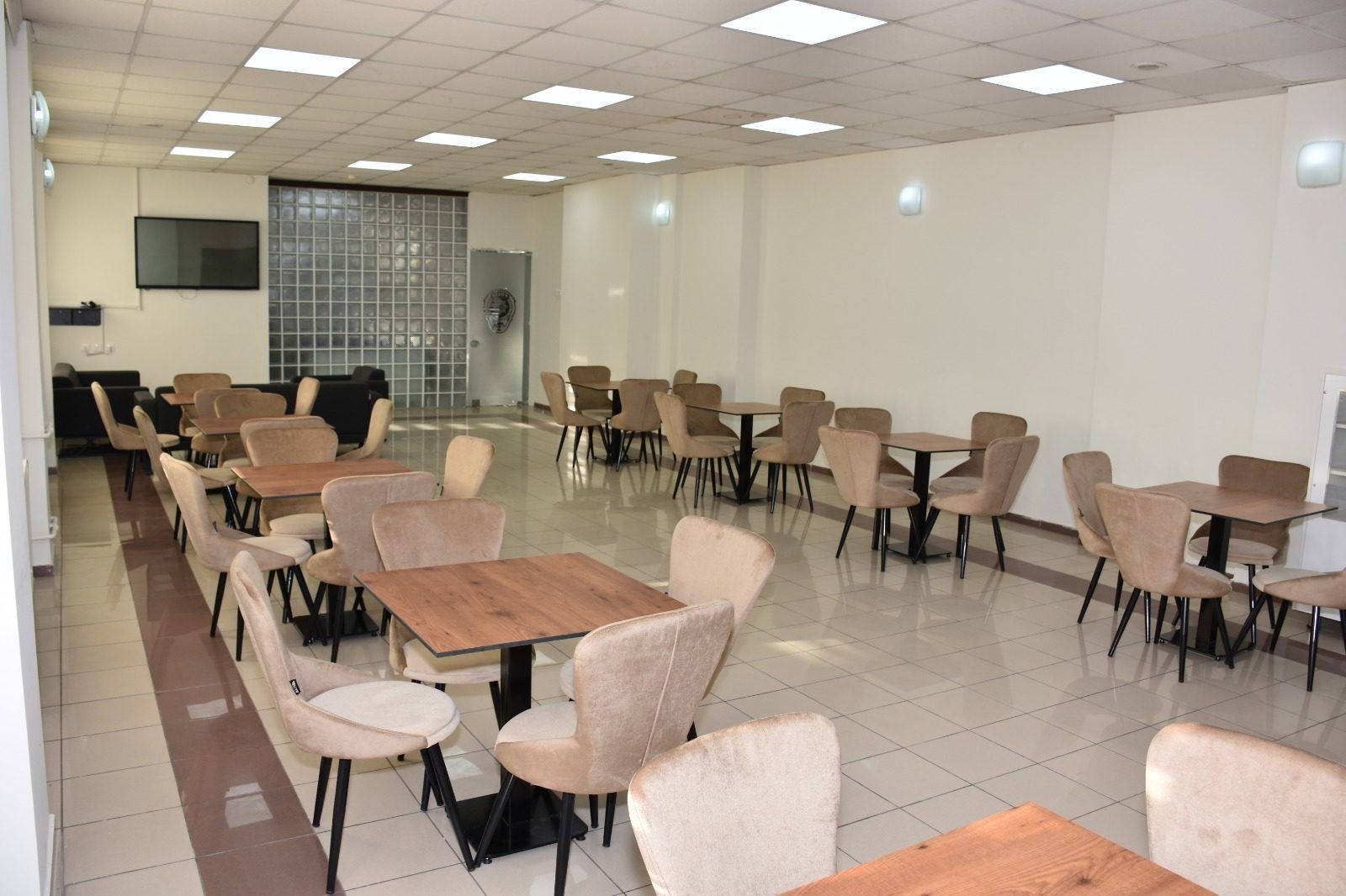 Isparta Polisevi kafeteryası