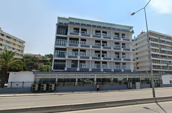 İzmir Polis Evi