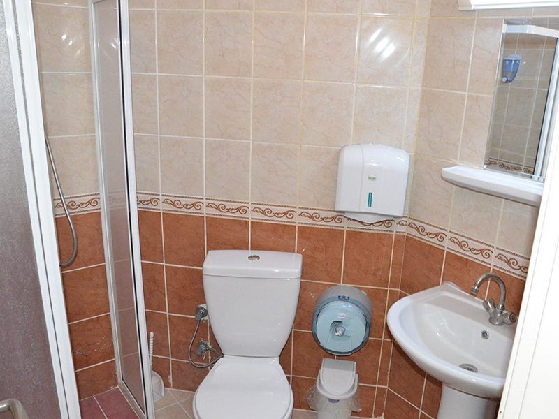 Karaman Polisevi oda banyosu