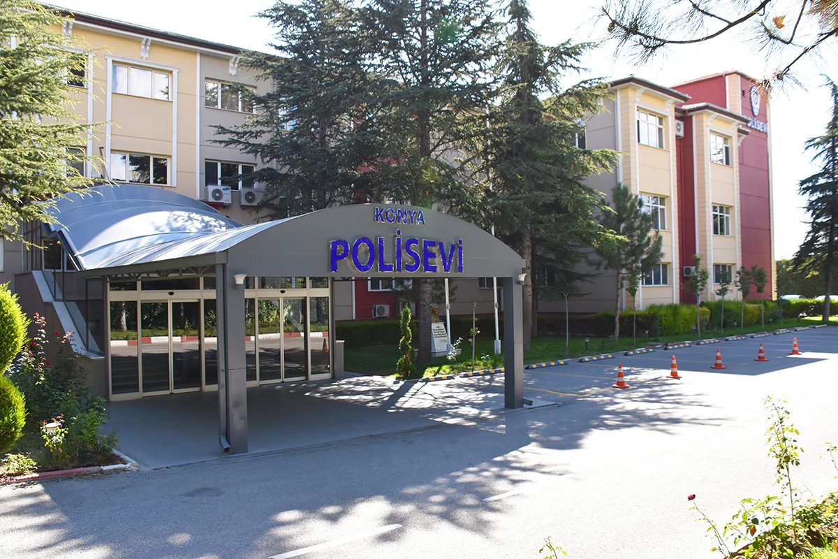 Konya Polisevi giriş bölümü