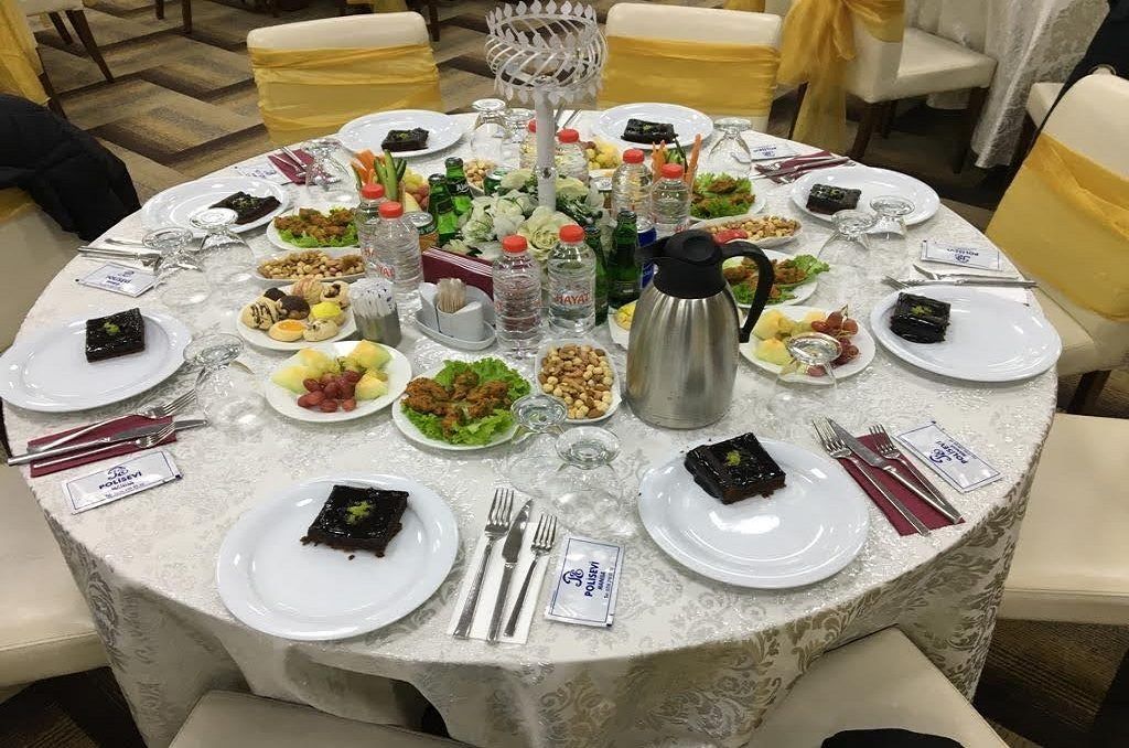 Manisa Polisevi davet masası