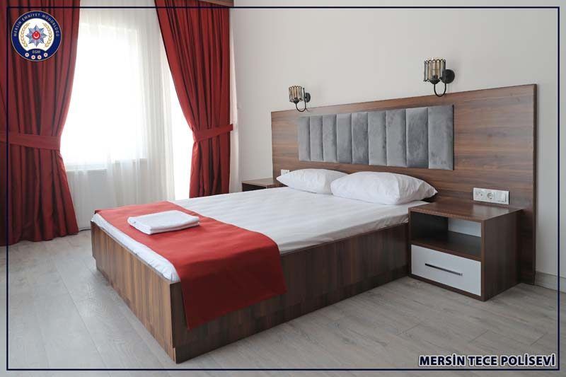 Mersin Tece Polisevi çift kişilik odası