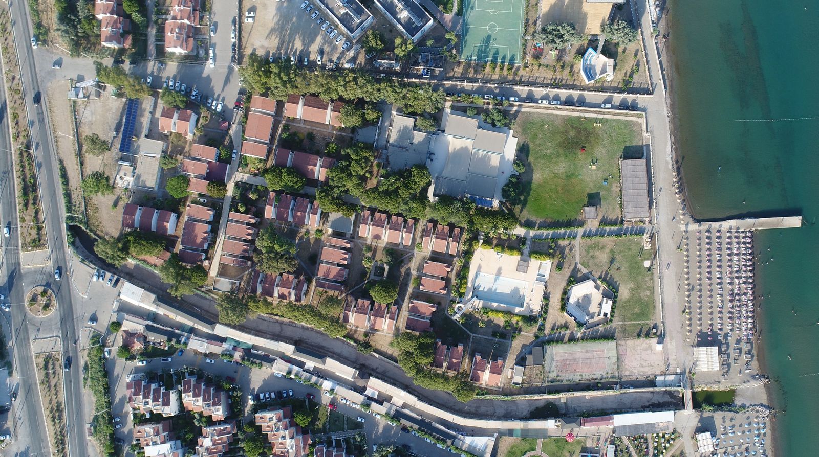 Seferihisar Polis Kampı yerleşkesinin havadan genel görünümü