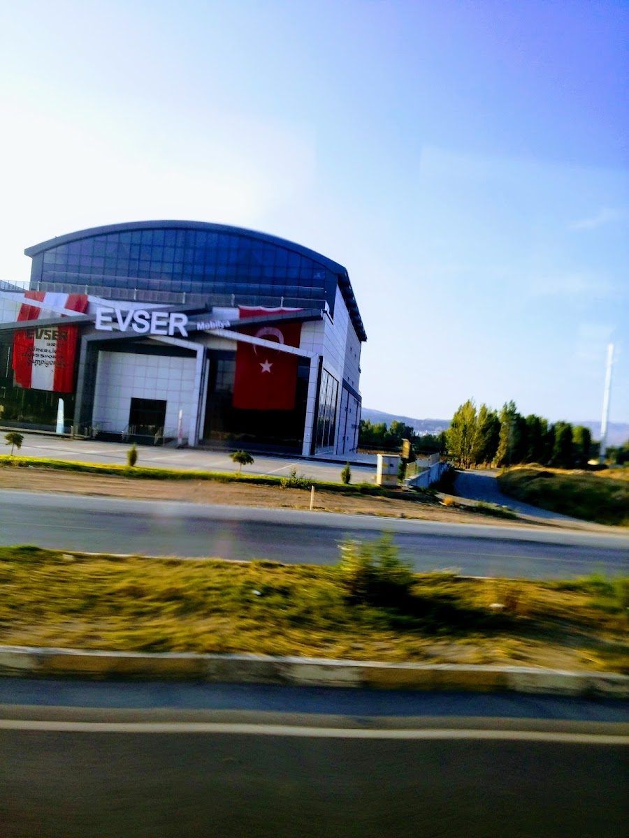 Sivas Polisevi binasının gündüz görünümü