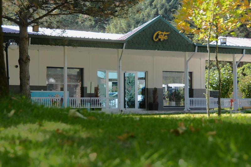 Tokat Polisevi bahçesi ve tesis binası